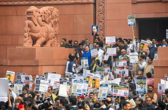 Lok Sabha Speaker bans protests at Parliament gates after NDA-Congress clash