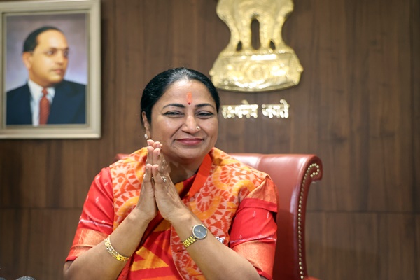 Rekha Gupta assumes charge as 4th woman CM of Delhi