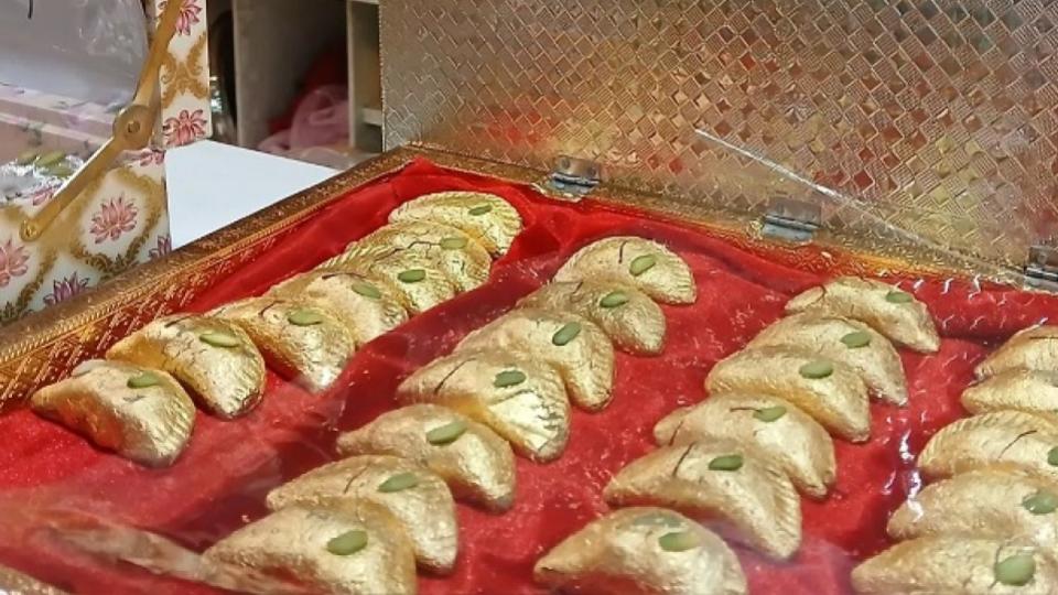 Ahead of Holi, UP shop unveils 24-carat layered ‘Golden Gujiya’