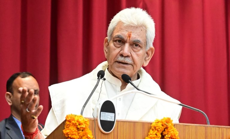 govtiscommittedtoshapingyouthofjkastopentrepreneurs:lgmanojsinha