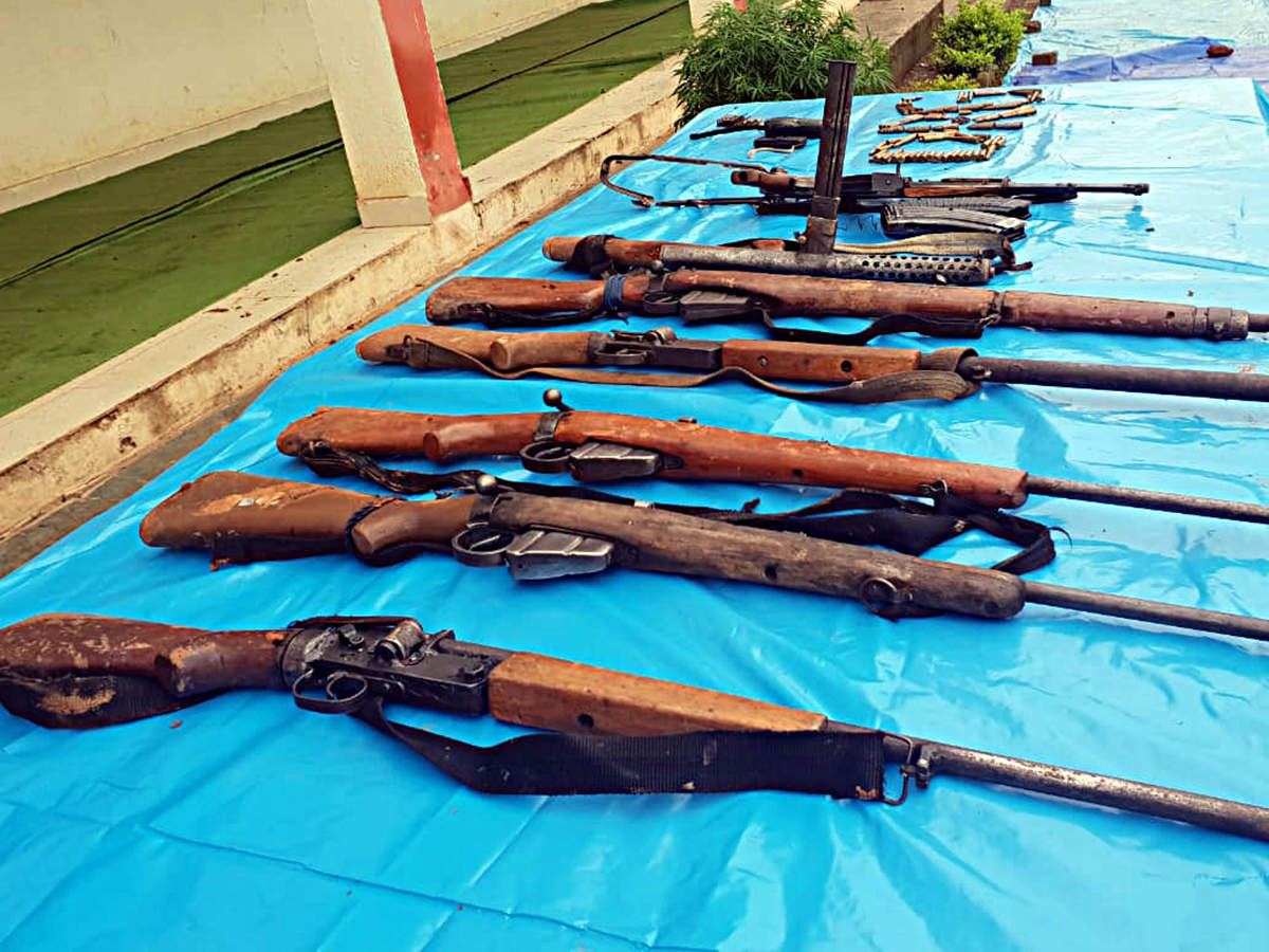 Chhattisgarh: 13 maoists surrender in Bijapur