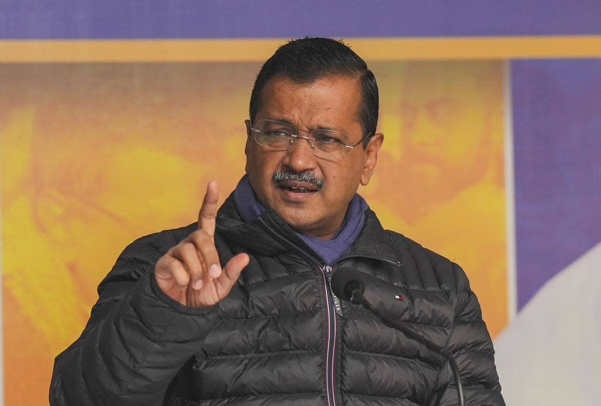 ACB issues notice to Arvind Kejriwal over Rs 15 crore poaching allegations