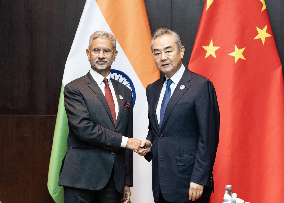 EAM Jaishankar Meets Chinese FM Wang Yi