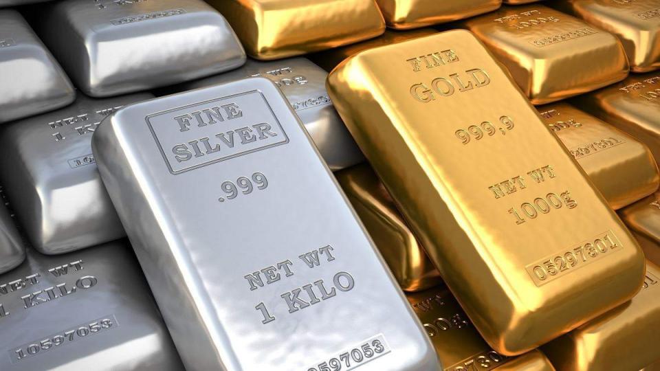 Gold rises Rs 70 and silver plunges Rs 400