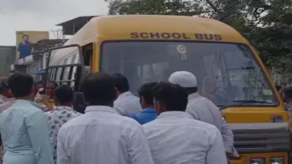 Karnataka woman electrocuted while helping son to get onto school bus