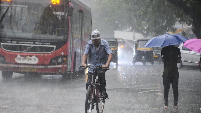 IMD forecasts thunderstorms, heavy rainfall in Central & Southern states