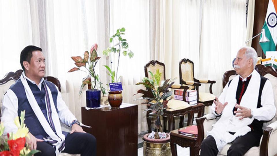 Arunachal CM Khandu calls on Governor KT Parnaik