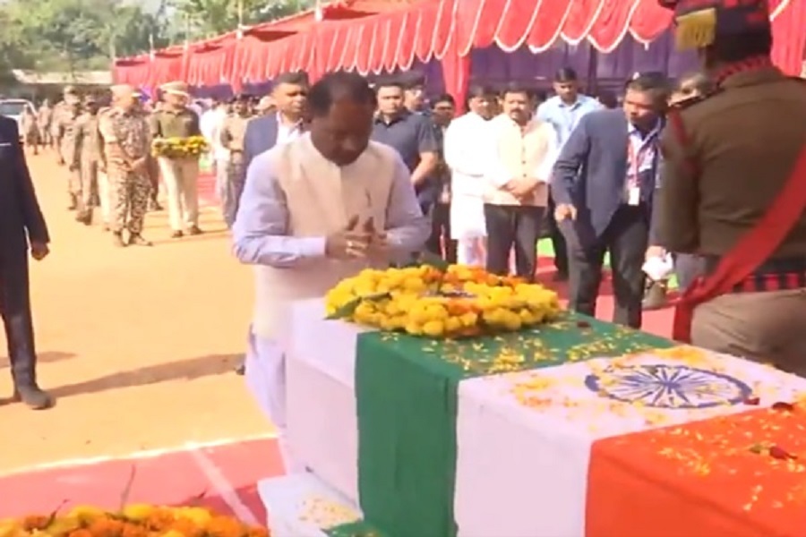 Chhattisgarh CM pays tribute to 8 jawans & driver martyred in maoist attack