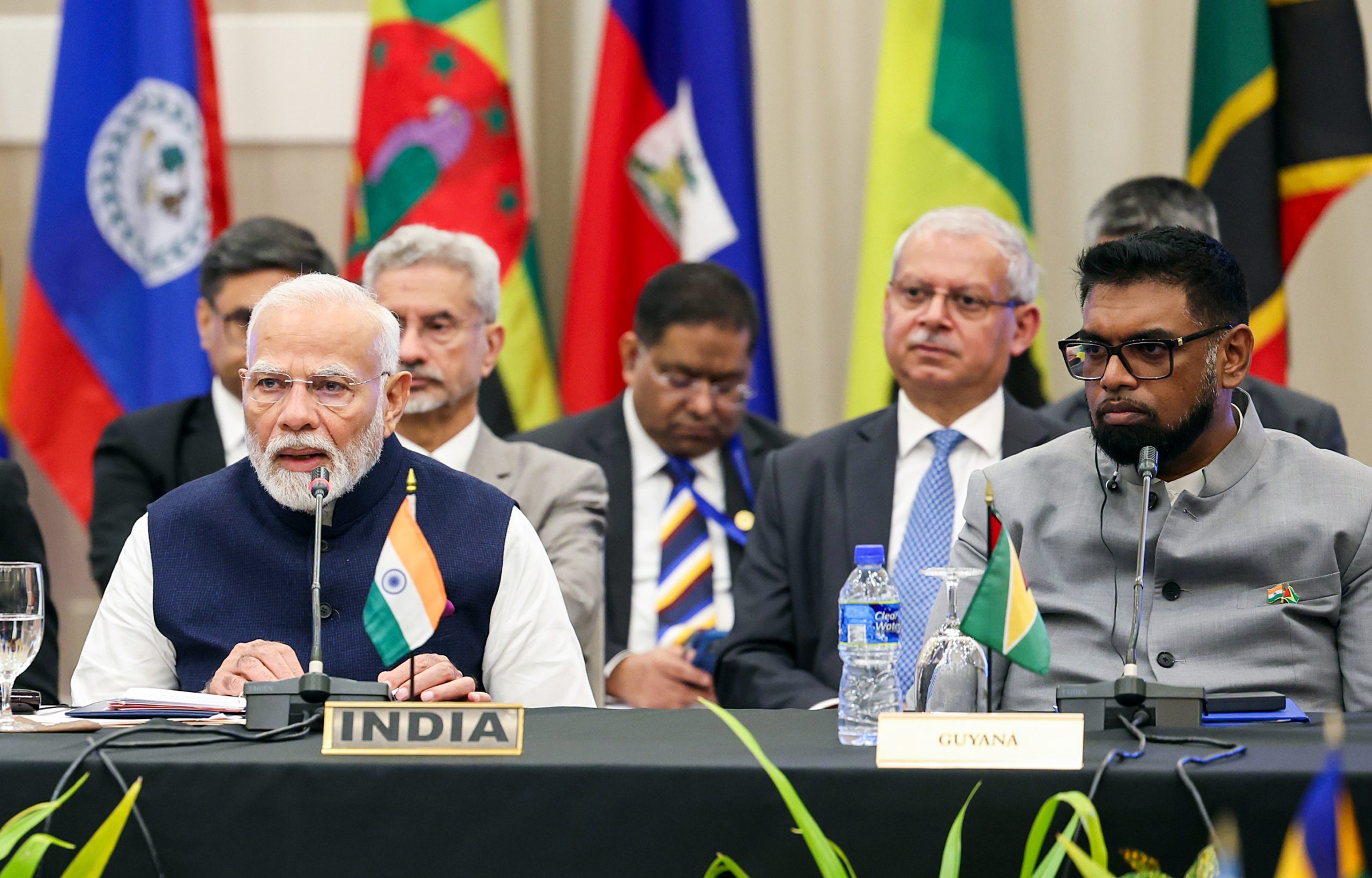 India and Guyana sign ten agreements 